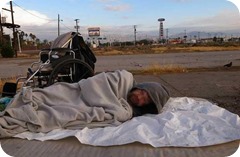 481243_518998361486259_1417117953_nPOOR-SLOB-